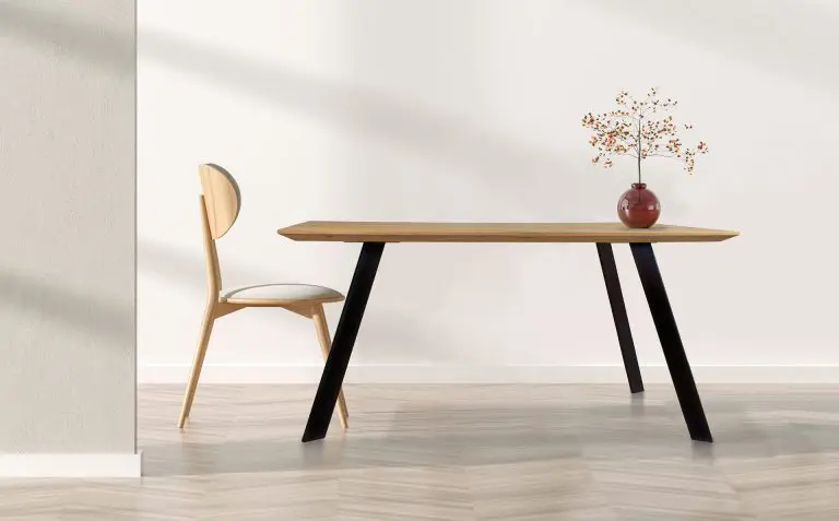 Empty Wall Mock Up In Modern Dining Room With Wooden Chair And T